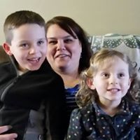 Tina Tharp Photo 19
