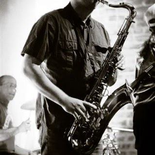 Mike Weeks Photo 14