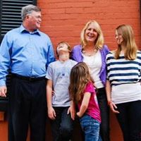 Elizabeth Newbern Photo 4