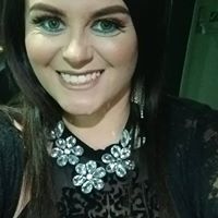 Vicky Banks Photo 8