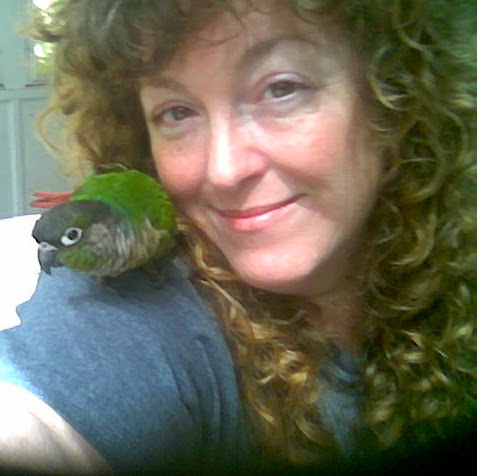 Caroline Wright Photo 25
