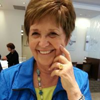 Gayle Wright Photo 6