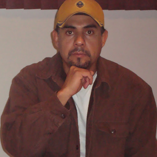 Roberto Banda Photo 30