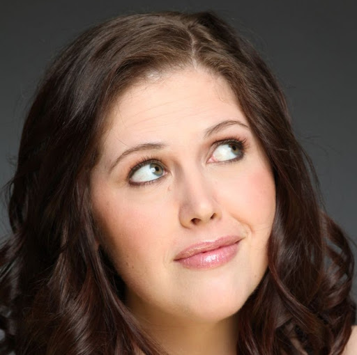 Jacqueline Baxter Photo 33