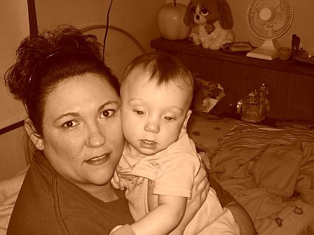 Nicole Simons Photo 9
