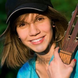 Maria George Photo 37