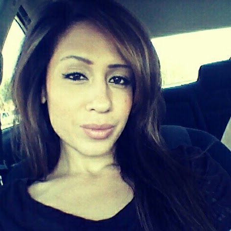 Angela Velasquez Photo 19