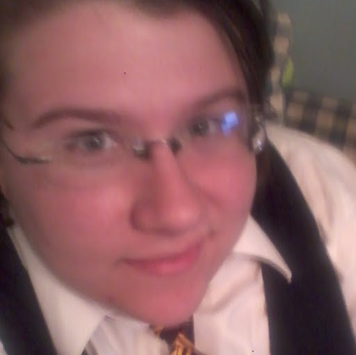 Stephanie Saunders Photo 5