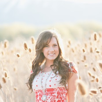 Andrea Jacobs Photo 48