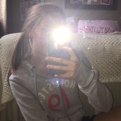 Allison Gould Photo 16