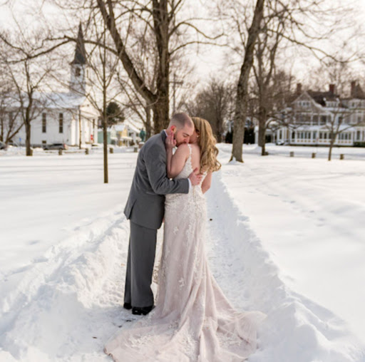 Linda Holmes Photo 47