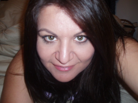 Veronica Gomez Photo 15