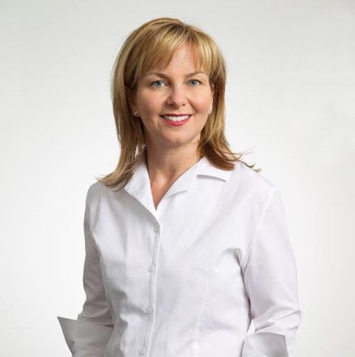 Diana Mckenzie Photo 18