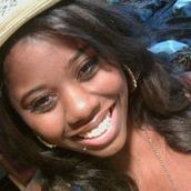 Erika Taylor Photo 20