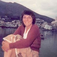 Elizabeth Redman Photo 13