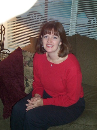Elizabeth Landers Photo 9