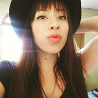 Catherine Padilla Photo 34