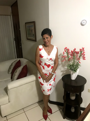 Wanda Flores Photo 19