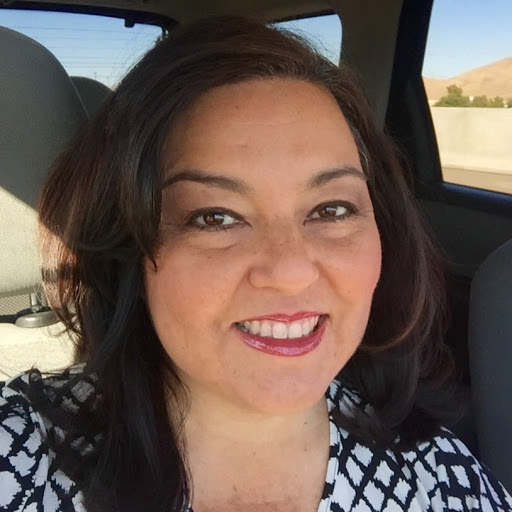 Sandra Gonzalez Photo 13