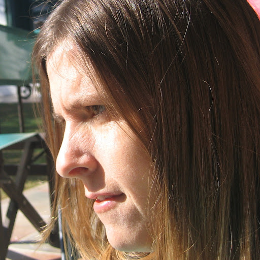 Martina White Photo 21