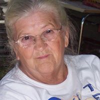 Barbara Ellis Photo 44