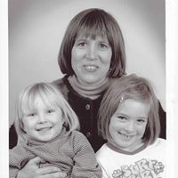 Terri Neil Photo 3