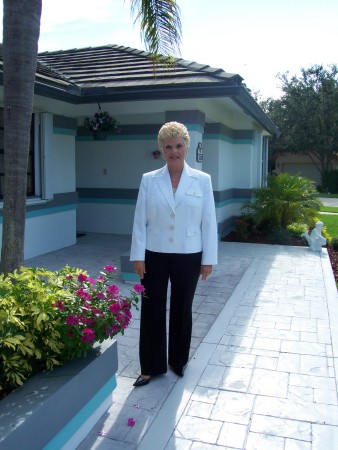 Theresa Conti Photo 7