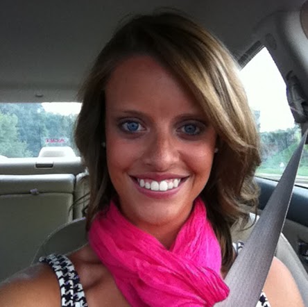 Sara Simmons Photo 31