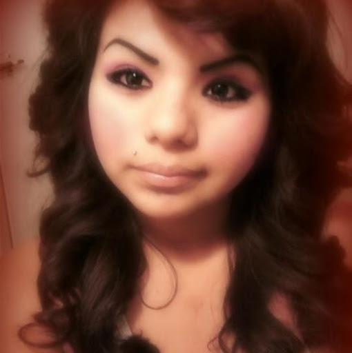 Elizabeth Rios Photo 9