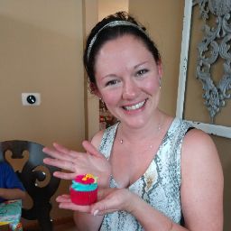 Jennifer Hanson Photo 16