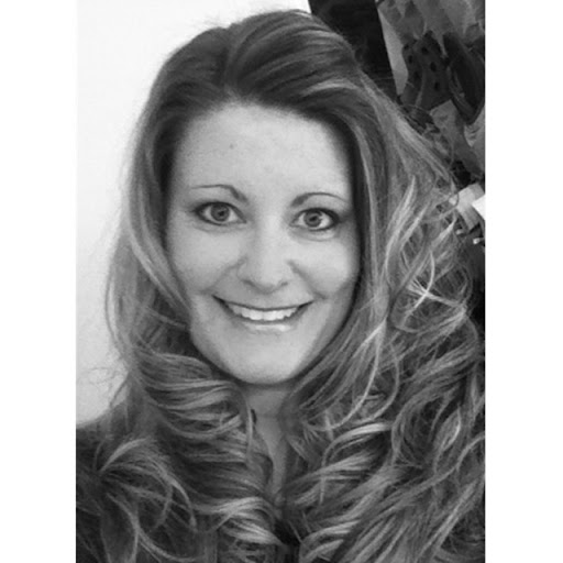 Julie Sheffield Photo 36
