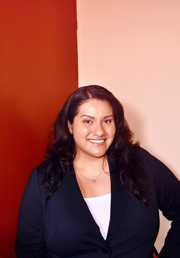 Regina Hernandez Photo 25