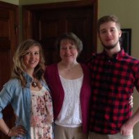 Julie Farnsworth Photo 8