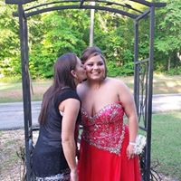 Tracey Crowe Photo 7