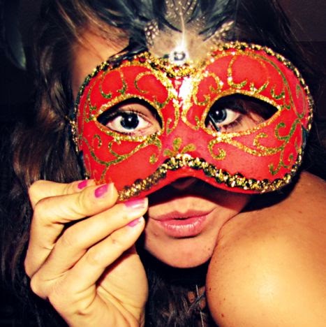 Victoria Sanderson Photo 6