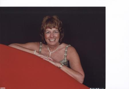 Sandra Wood Photo 18