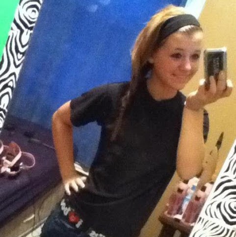 Shelby Thomason Photo 19