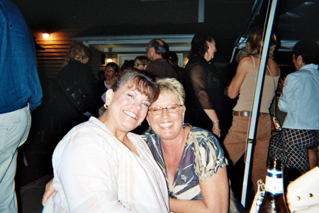 Lynn Swanson Photo 29
