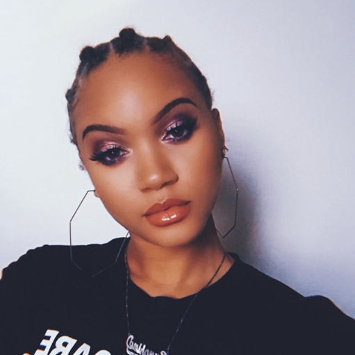 Brianna Hunter Photo 10