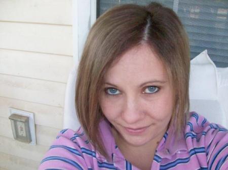 Victoria Adams Photo 14