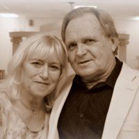 Diane Cox Photo 31