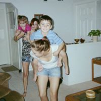 Donna Archer Photo 25