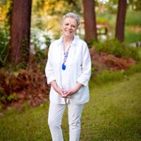 Lynn Clements Photo 36