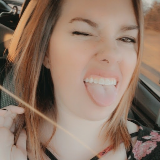 Carissa Thomas Photo 7