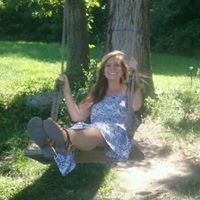 Emily Daugherty Photo 15