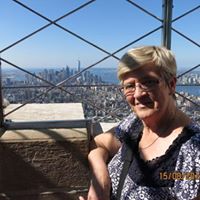 Robyn Lynch Photo 8