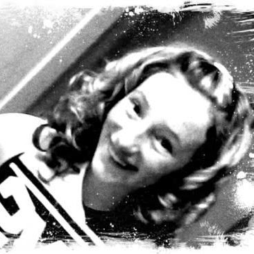 Hailey Payne Photo 14