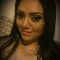 Elizabeth Robles Photo 34