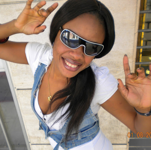 Vivian Benjamin Photo 4