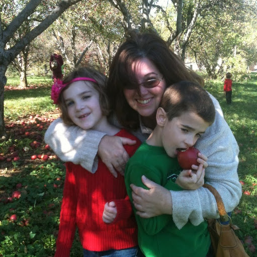 Lisa Devine Photo 43